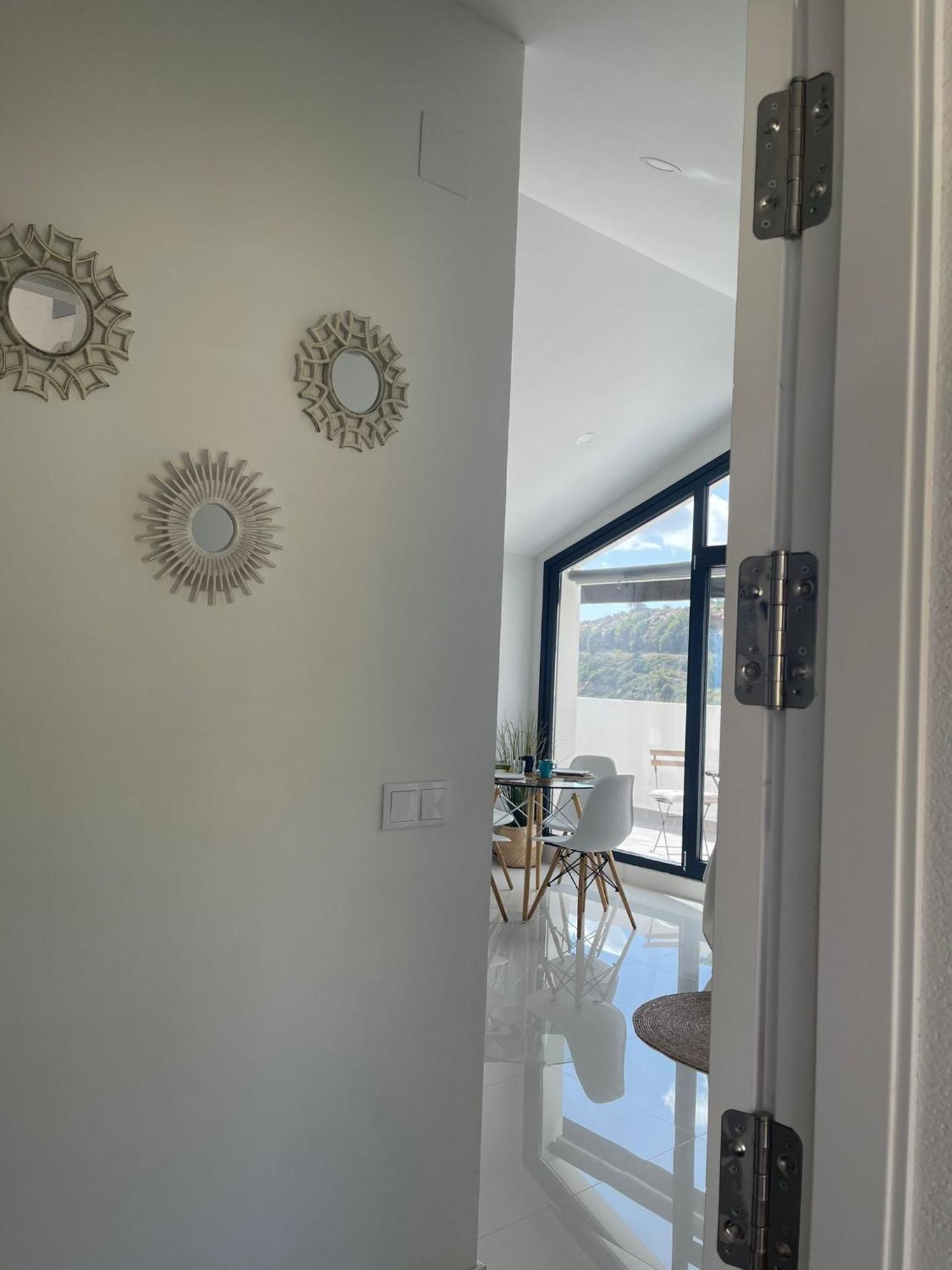 Apartamento Precioso ático, nuevo, a 50m de la playa, Manilva Exterior foto